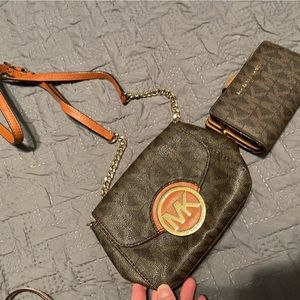 Michael kors small cross body with matching wallet